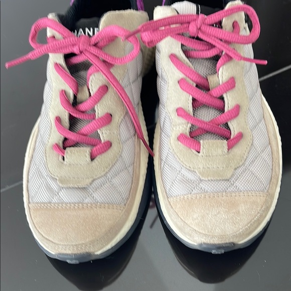 CHANEL Women's Beige and Pink Sneakers - Picture 12 of 15